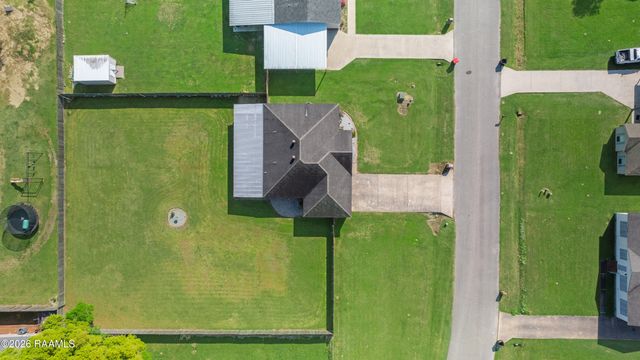 105 Glenfield Street, Youngsville, LA 70592