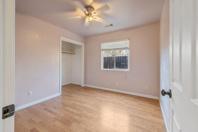 741 Bender Court, Tulare, CA 93274