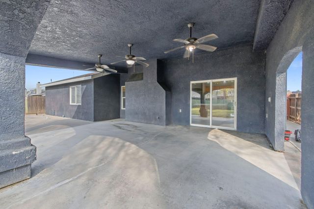 741 Bender Court, Tulare, CA 93274