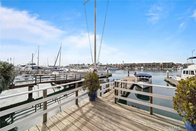 205 Via Lido Soud, Newport Beach, CA 92663