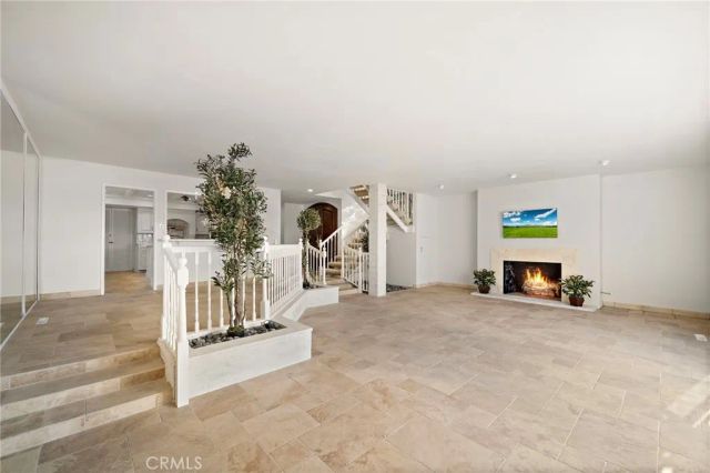 205 Via Lido Soud, Newport Beach, CA 92663