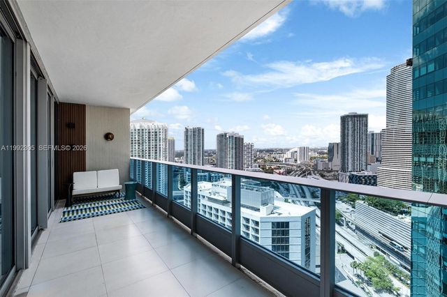 200 Biscayne Boulevard Way 3311, Miami, FL 33131