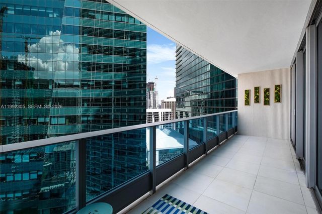 200 Biscayne Boulevard Way 3311, Miami, FL 33131