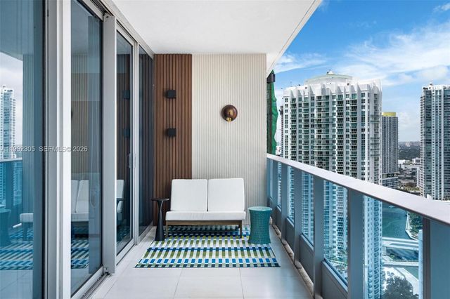 200 Biscayne Boulevard Way 3311, Miami, FL 33131