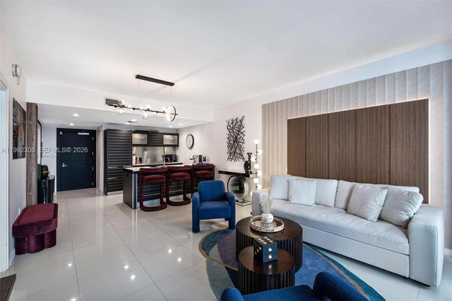 200 Biscayne Boulevard Way 3311, Miami, FL 33131