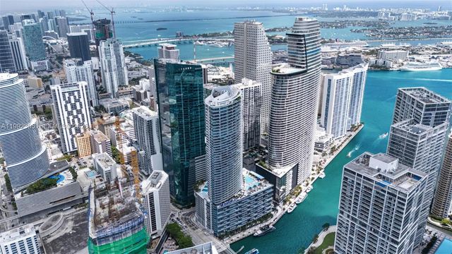 200 Biscayne Boulevard Way 3311, Miami, FL 33131