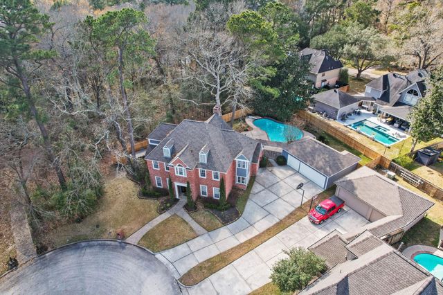 5811 Rocky Brook Drive, Houston, TX 77345