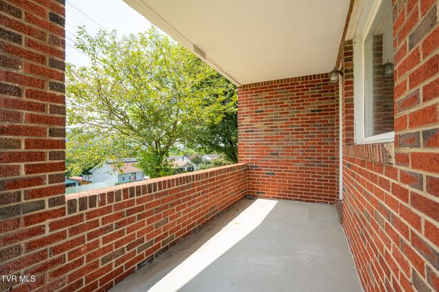 2100 Patton Street, Kingsport, TN 37660