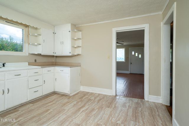 2100 Patton Street, Kingsport, TN 37660