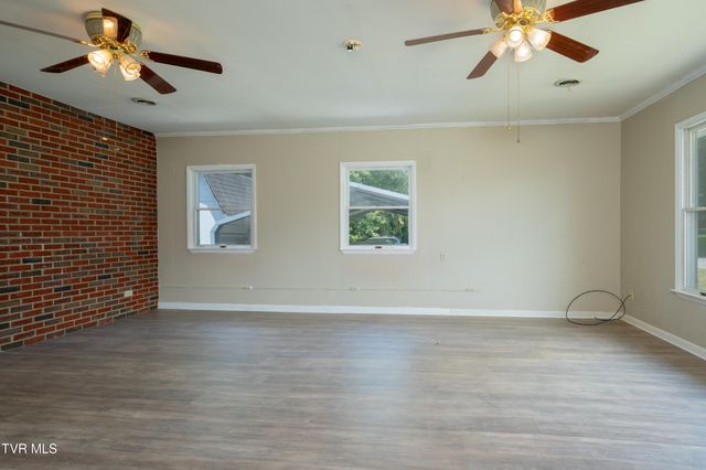 2100 Patton Street, Kingsport, TN 37660