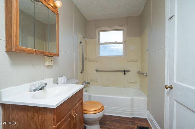 2100 Patton Street, Kingsport, TN 37660