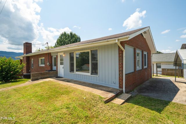 2100 Patton Street, Kingsport, TN 37660