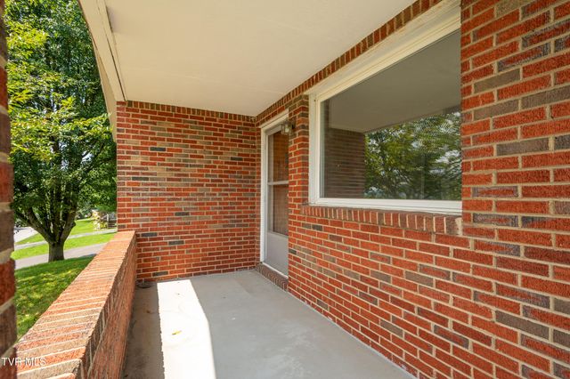 2100 Patton Street, Kingsport, TN 37660