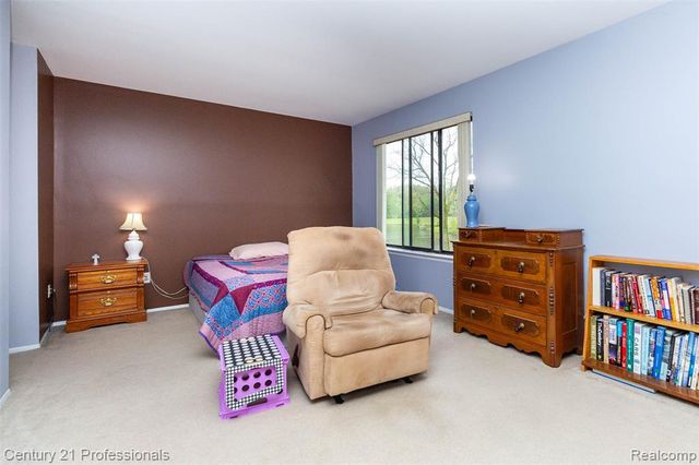 574 Tennyson, Rochester Hills, MI 48307