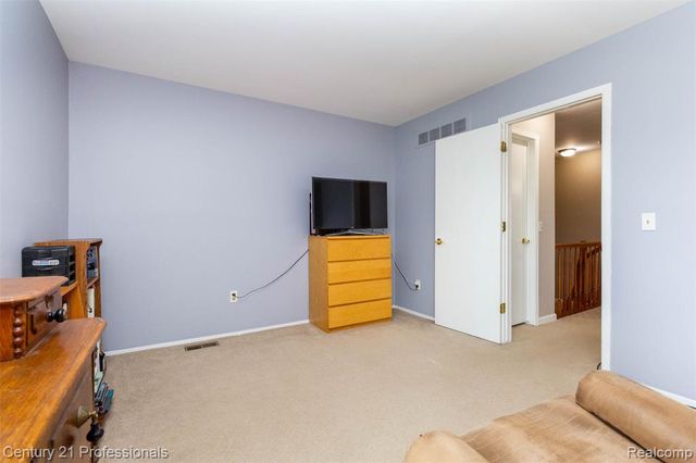 574 Tennyson, Rochester Hills, MI 48307