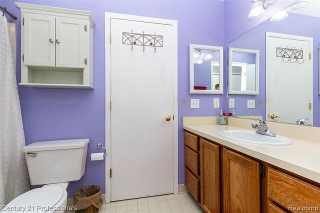 574 Tennyson, Rochester Hills, MI 48307