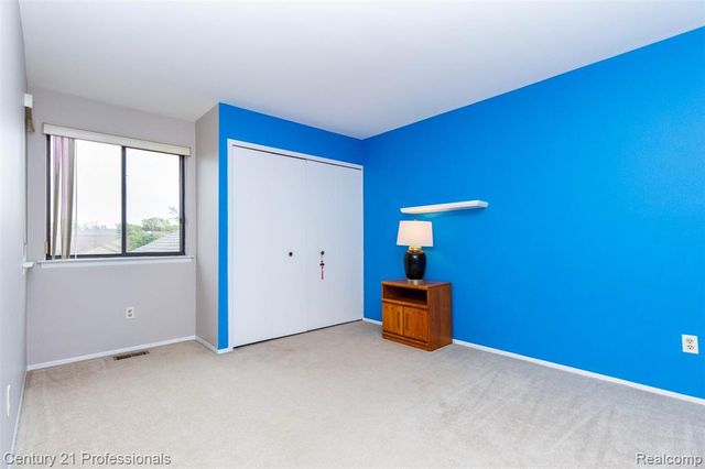 574 Tennyson, Rochester Hills, MI 48307