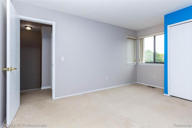574 Tennyson, Rochester Hills, MI 48307