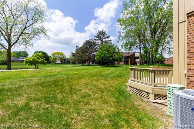 574 Tennyson, Rochester Hills, MI 48307