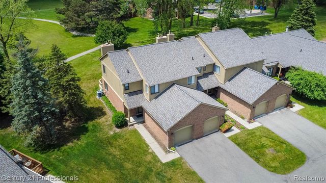 574 Tennyson, Rochester Hills, MI 48307