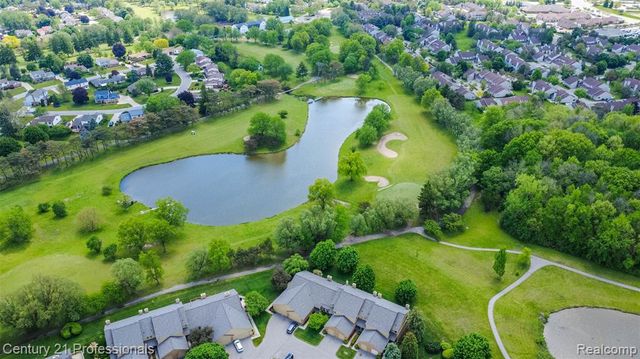 574 Tennyson, Rochester Hills, MI 48307