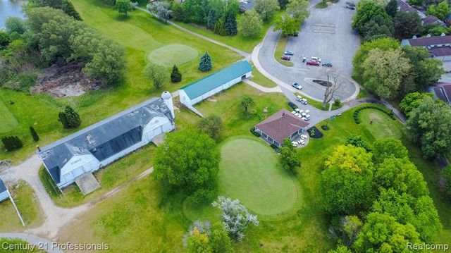 574 Tennyson, Rochester Hills, MI 48307