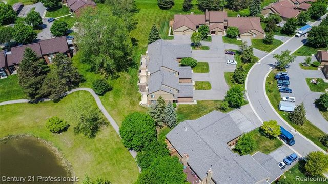 574 Tennyson, Rochester Hills, MI 48307