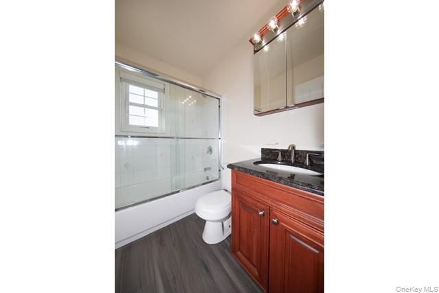 184 Hallock Road 1C2, Lake Grove, NY 11755