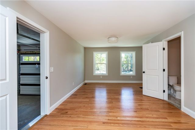 81 Cadora Avenue, Warwick, RI 02818