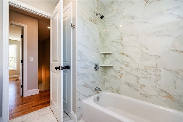 81 Cadora Avenue, Warwick, RI 02818