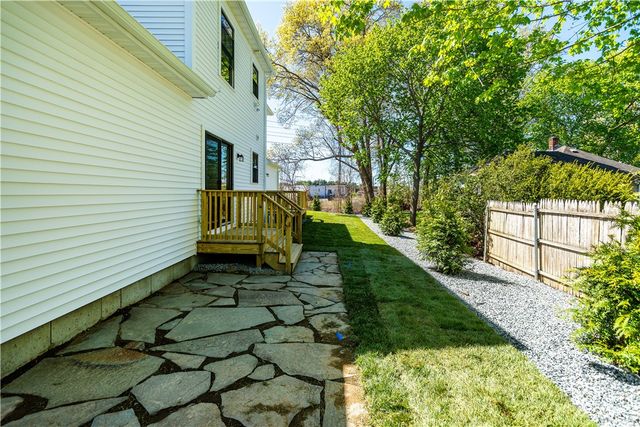 81 Cadora Avenue, Warwick, RI 02818