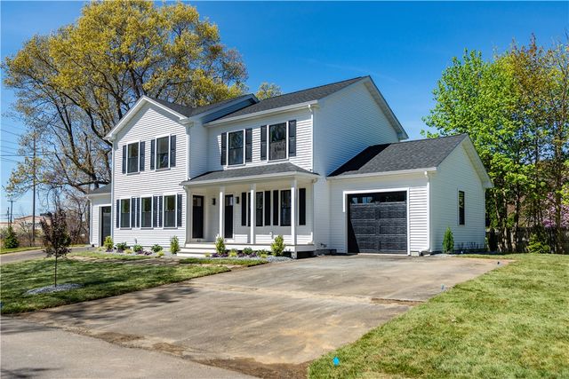 81 Cadora Avenue, Warwick, RI 02818
