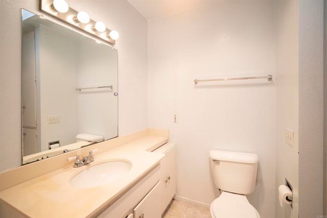 3592 Boussock Lane, Oceanside, CA 92057