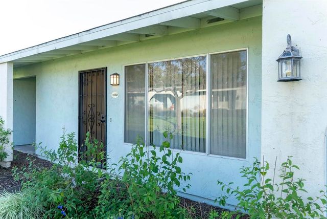 3592 Boussock Lane, Oceanside, CA 92057