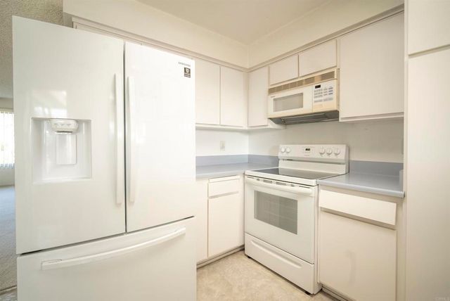 3592 Boussock Lane, Oceanside, CA 92057