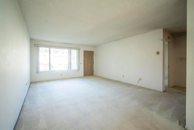 3592 Boussock Lane, Oceanside, CA 92057