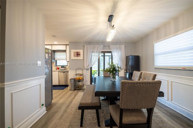 898 NW 47th St, Deerfield Beach, FL 33064