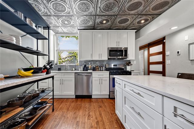 1113 Linden Pl, Central North Side, PA 15212