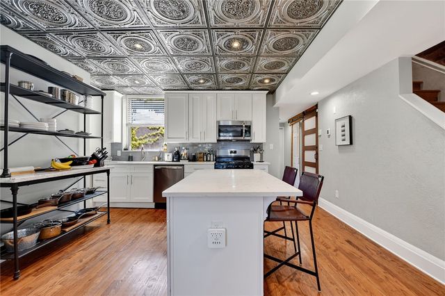 1113 Linden Pl, Central North Side, PA 15212