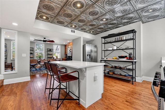 1113 Linden Pl, Central North Side, PA 15212