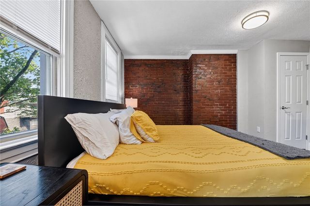 1113 Linden Pl, Central North Side, PA 15212