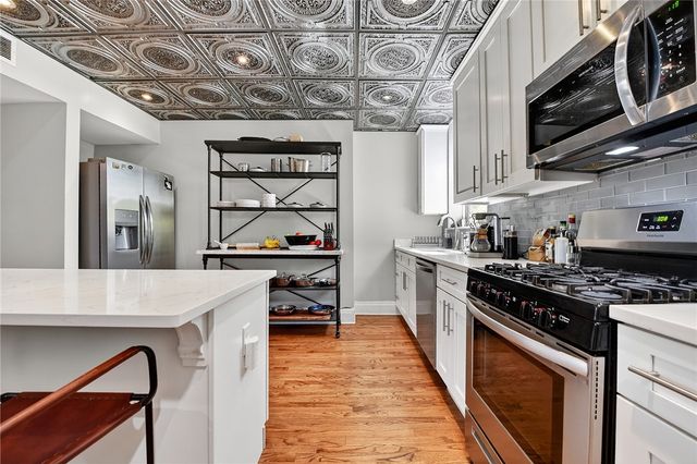 1113 Linden Pl, Central North Side, PA 15212