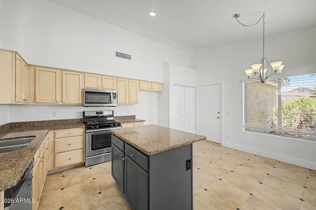 3297 E JUANITA Avenue, Gilbert, AZ 85234
