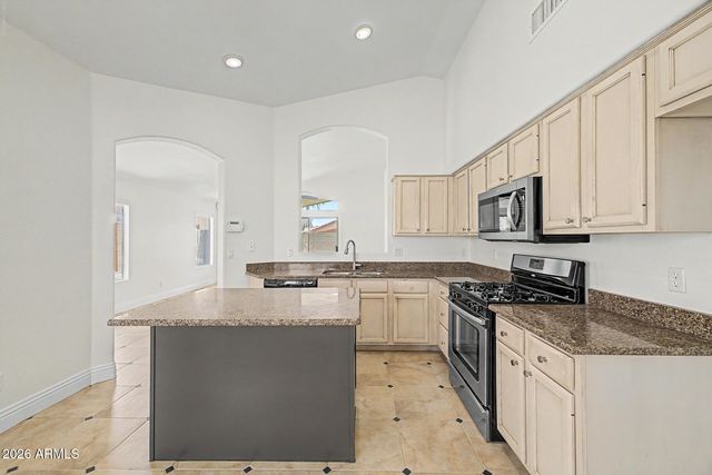 3297 E JUANITA Avenue, Gilbert, AZ 85234