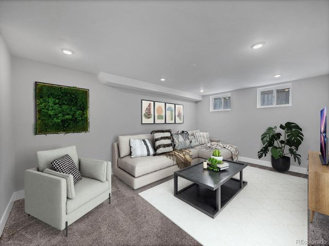 4035 S Logan Street, Englewood, CO 80113