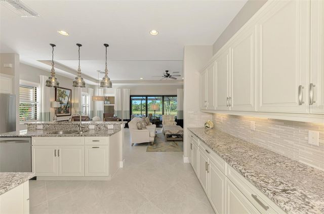 10407 MEDJOOL DRIVE, Venice, FL 34293