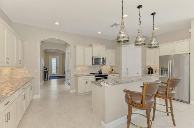 10407 MEDJOOL DRIVE, Venice, FL 34293