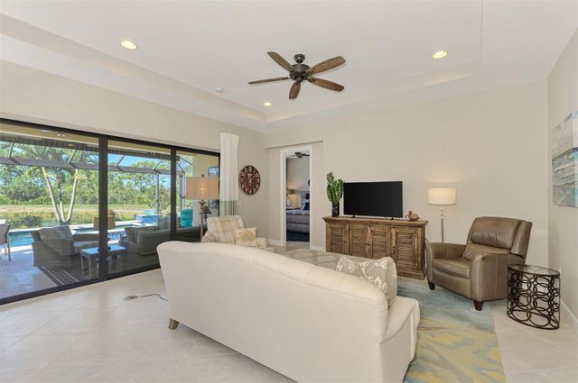 10407 MEDJOOL DRIVE, Venice, FL 34293