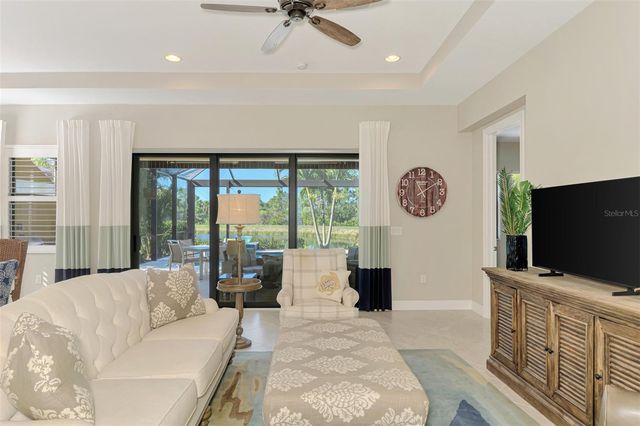 10407 MEDJOOL DRIVE, Venice, FL 34293