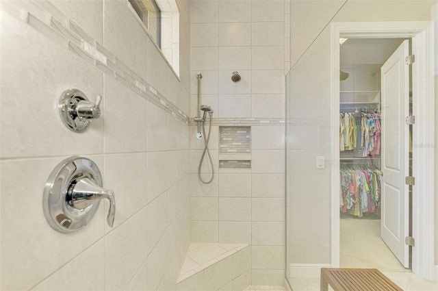 10407 MEDJOOL DRIVE, Venice, FL 34293